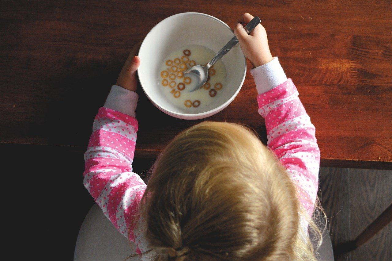 Pourquoi Ajouter Des Cereales Dans Le Biberon De Bebe